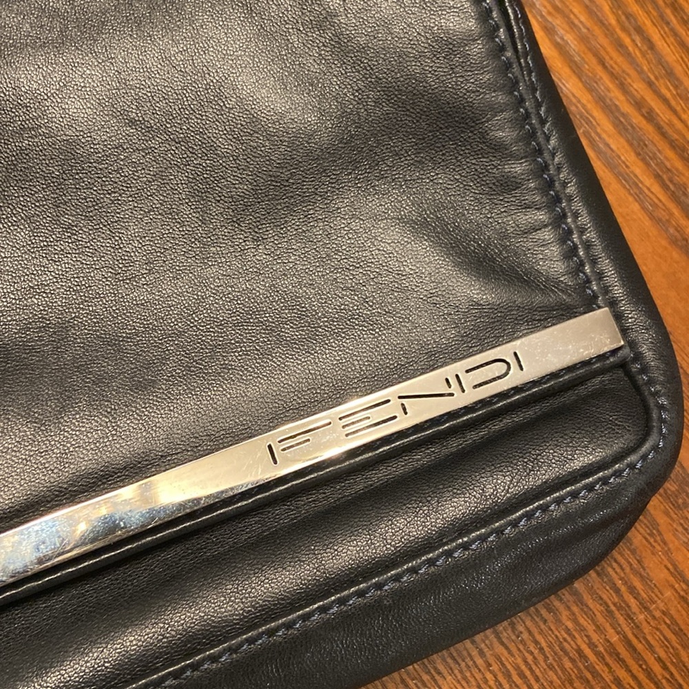 Fendi Leather Flap Pochette Baguette Shoulder Bag - Picture 4 of 10